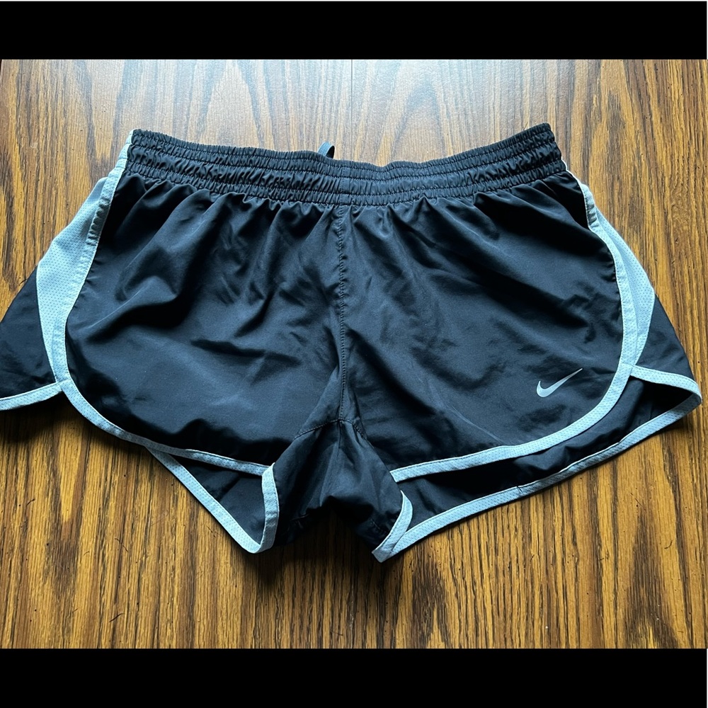 Womens Nike Running Shorts Dri-Fit Black & Grey Size Medium Excellent Condition